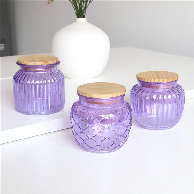 Gravierte lila Kerzenhalter mit Deckel